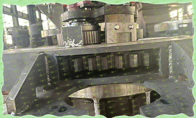 Fyrretræspillemaskine